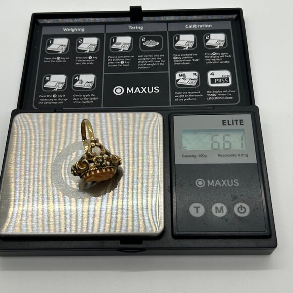 Vintage Cameo Ring Resin with18KT Gold Electroplate Intricate Floral Size 7 - Picture 14 of 14